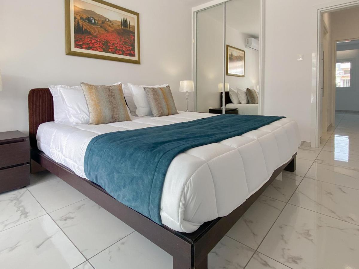 Phaedrus Living: Luxury Flat Semeli Apartment Paphos ภายนอก รูปภาพ