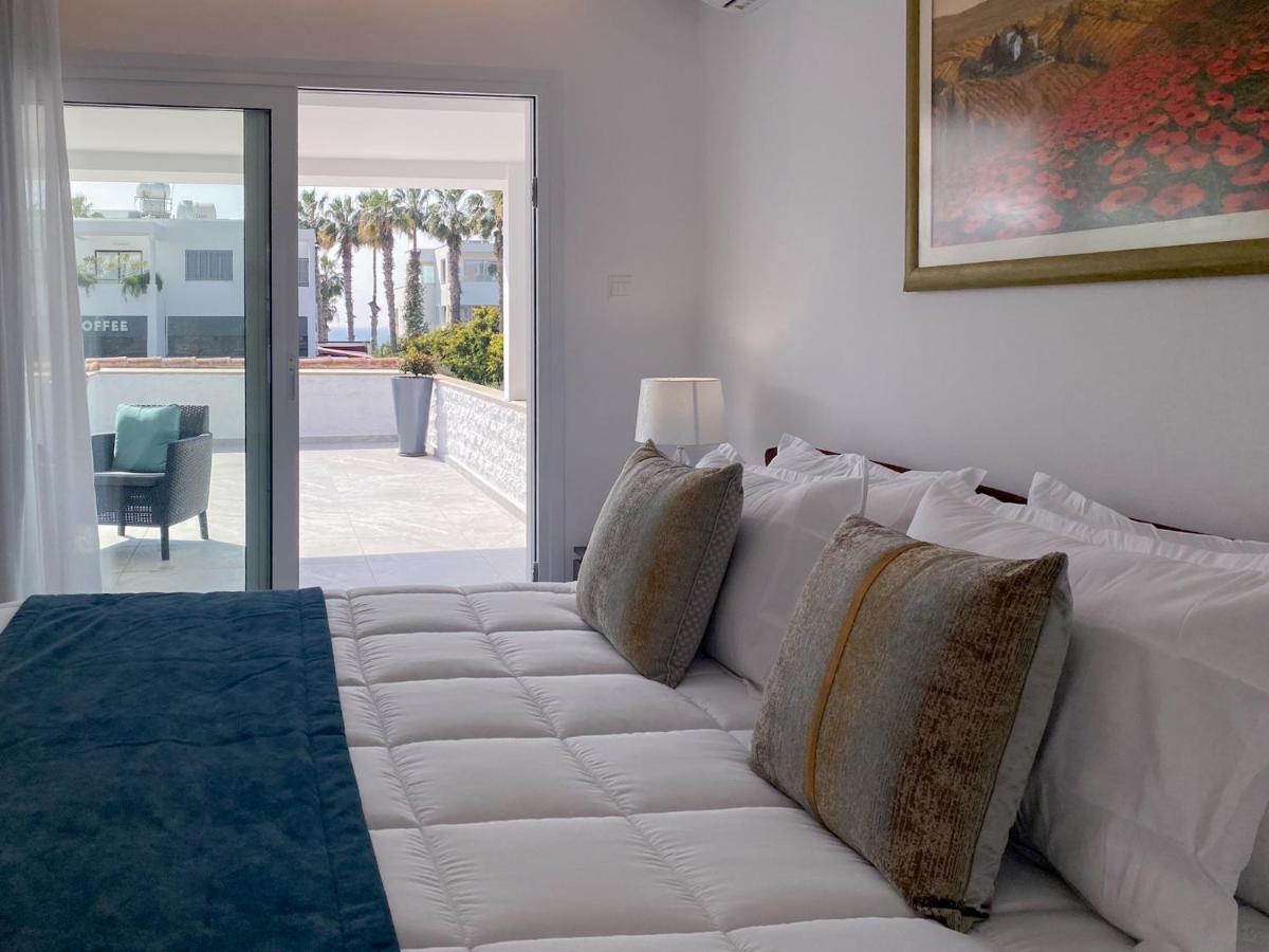 Phaedrus Living: Luxury Flat Semeli Apartment Paphos ภายนอก รูปภาพ